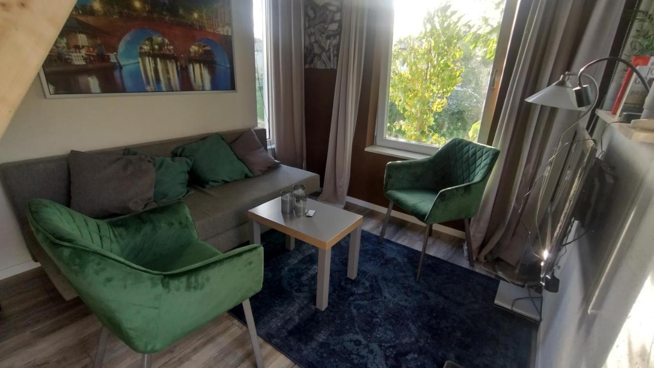 Tuinhuisje In Het Groen Almere Kültér fotó
