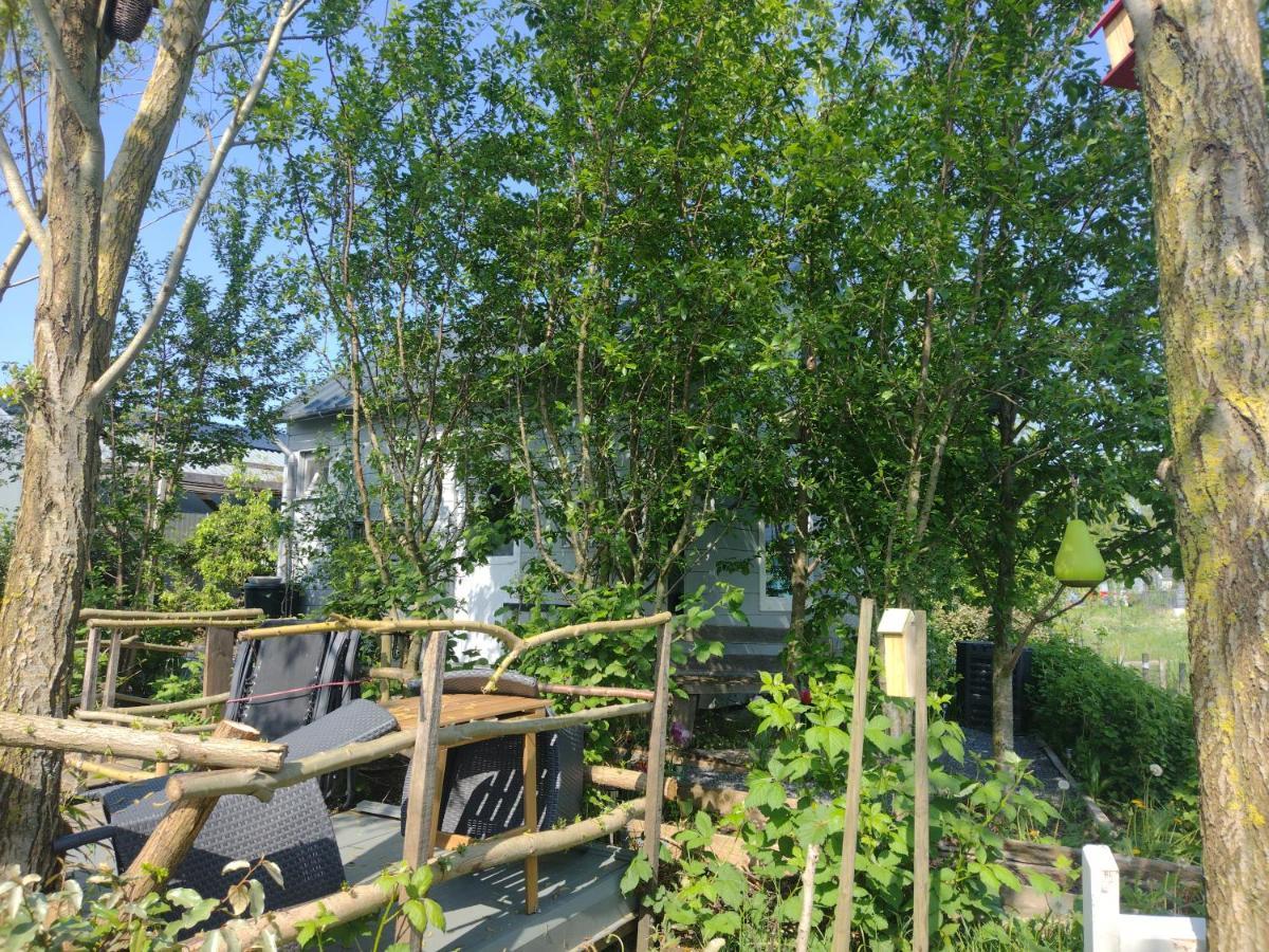 Tuinhuisje In Het Groen Almere Kültér fotó