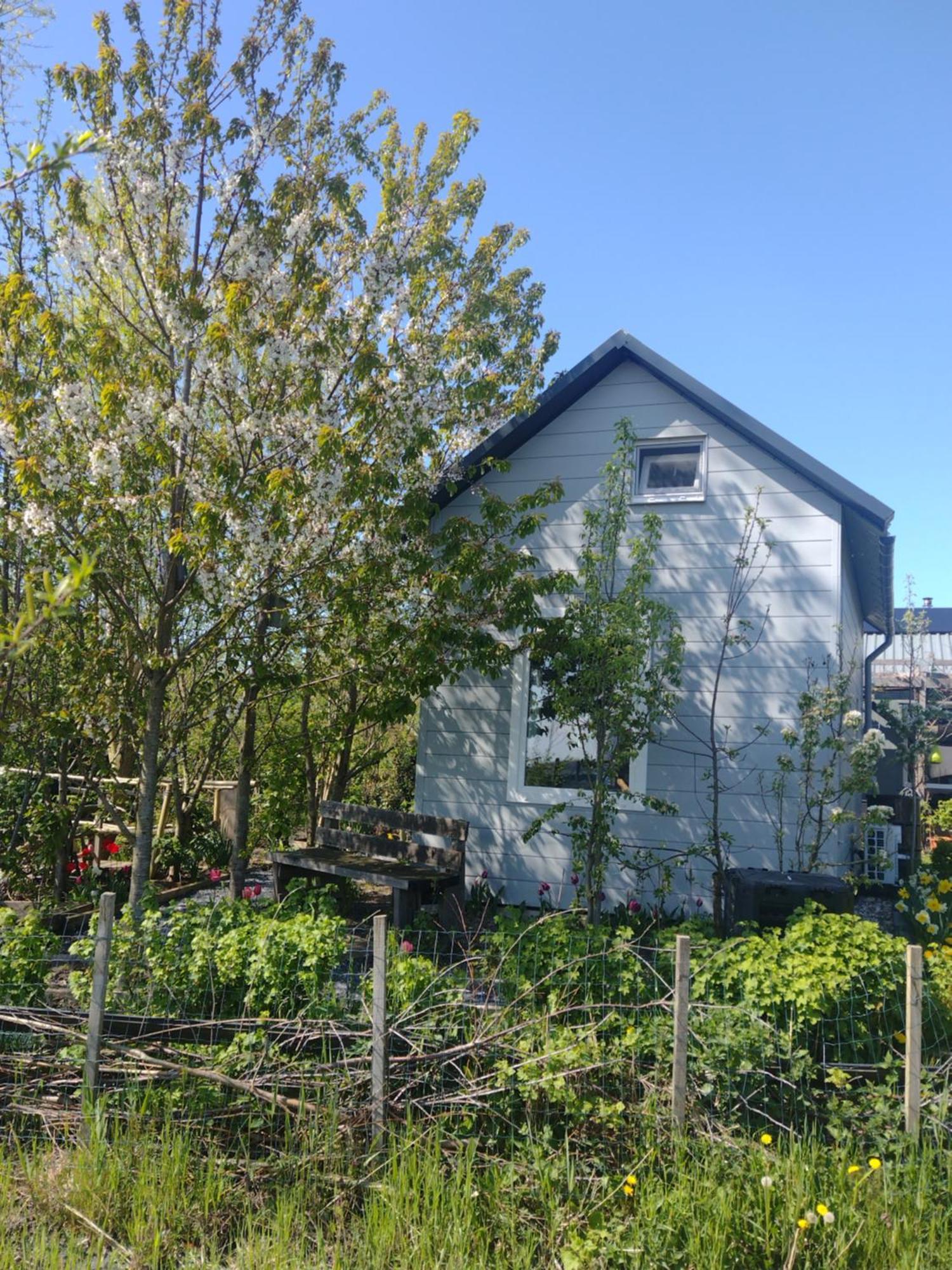 Tuinhuisje In Het Groen Almere Kültér fotó